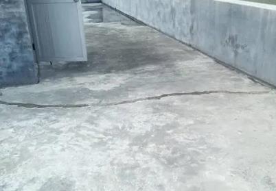 夏县楼顶漏水维修公司分享下如何解决卫生间隐蔽部位漏水的问题?